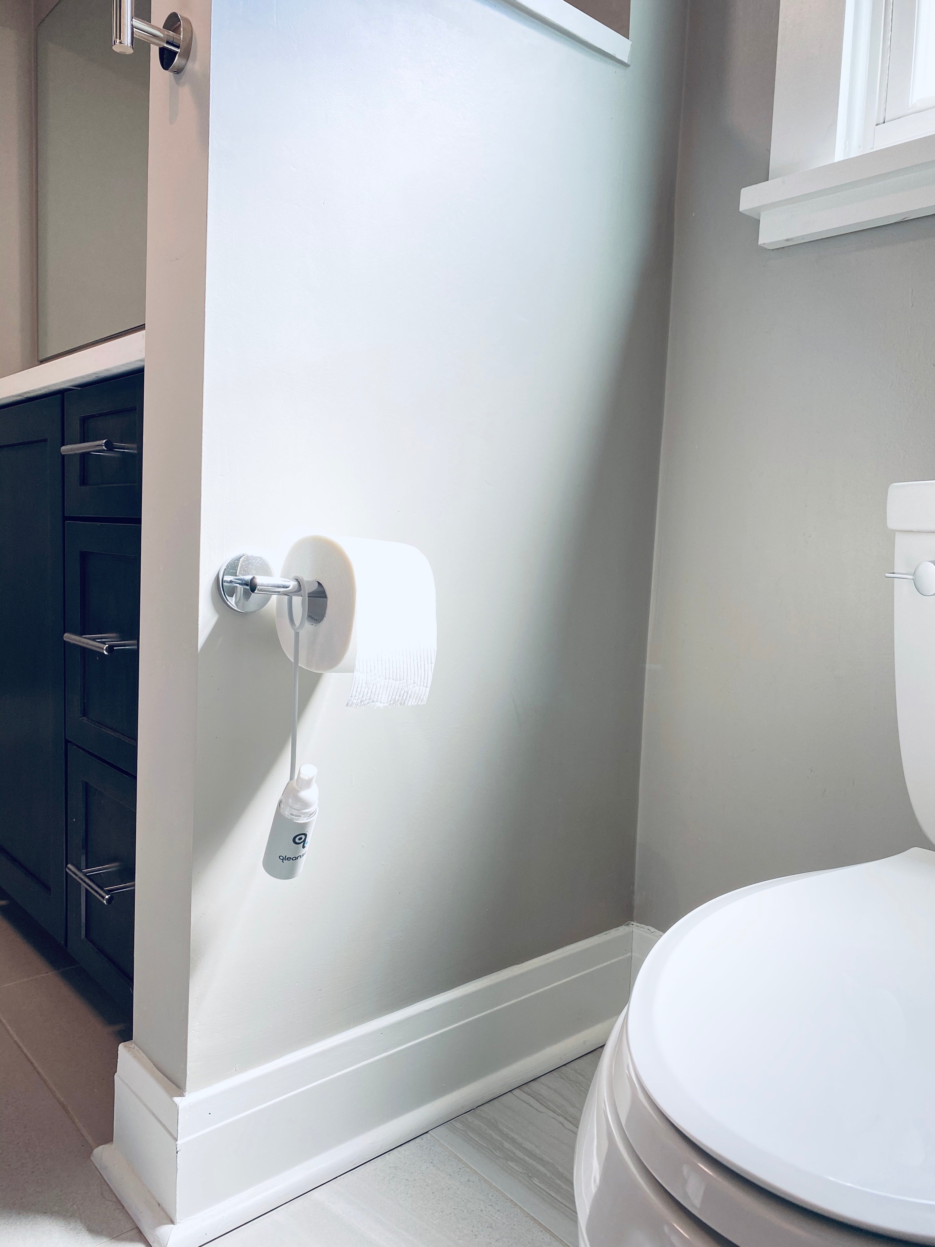 Combo Pack - Qleanse Toilet Paper Foam Spray + Caddy Holder